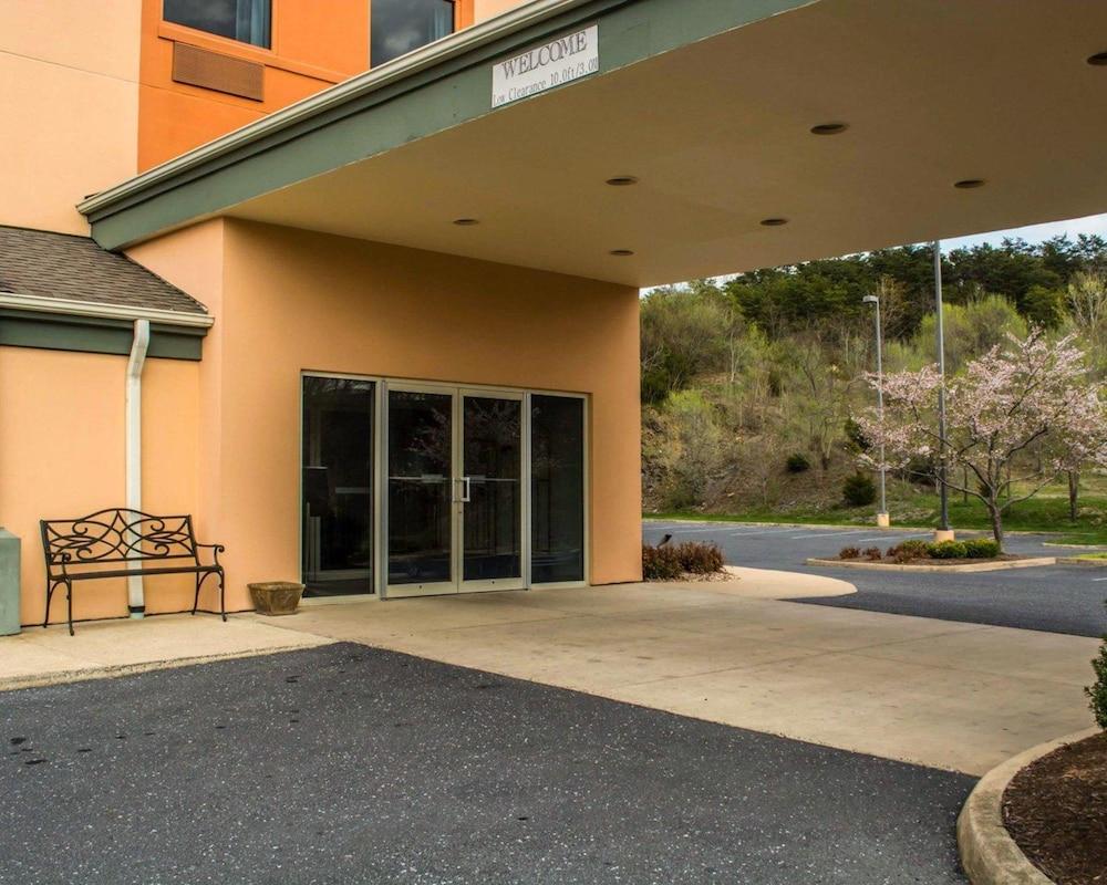 Sleep Inn Staunton Exterior foto